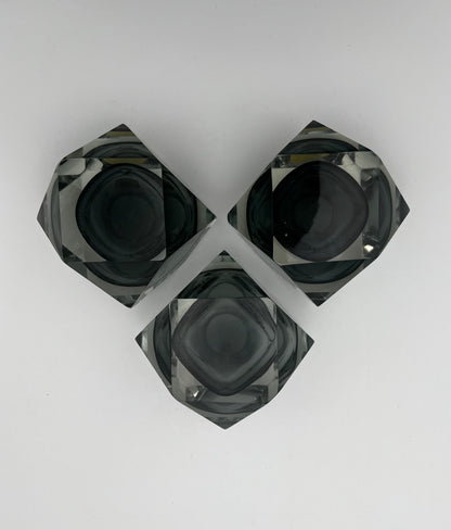 Ensemble de 3 cendriers Sommerso verre de Murano, Italy, 60s