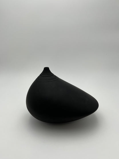 Vase noir Rosenthal, Pollo,Tapio Wirkkala, Allemagne, 1963