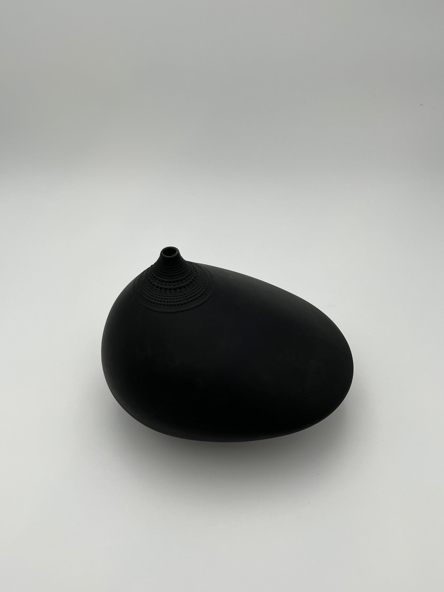 Vase noir Rosenthal, Pollo,Tapio Wirkkala, Allemagne, 1963