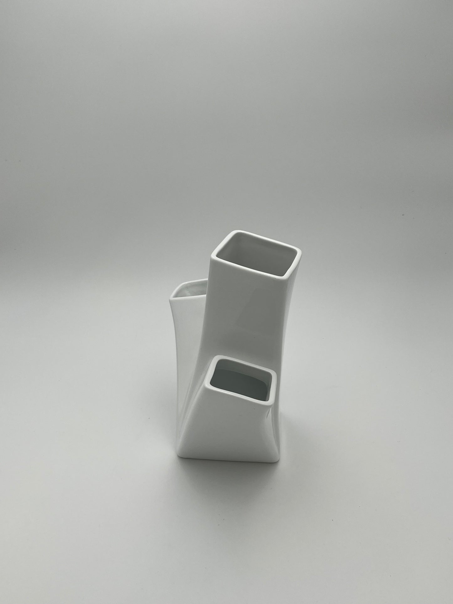Vase porte crayon blanc Alessi, Trina, Hani Rashid, Italie, 2008