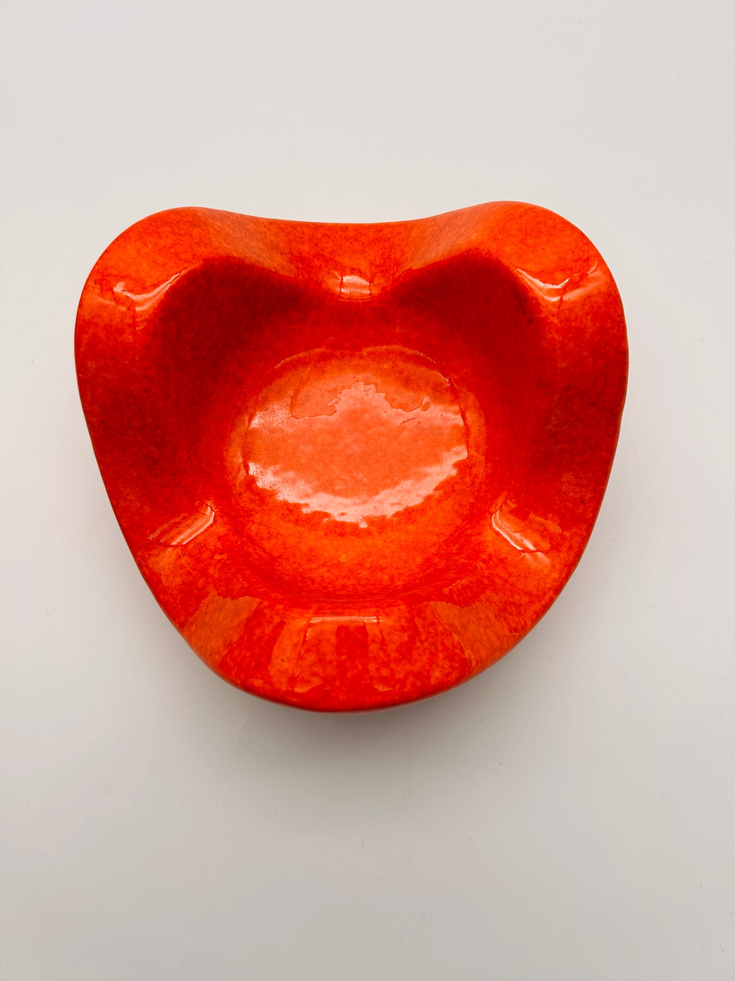Vide-Poches orange émaillé Bertoncello par Roberto Rigon, 70s