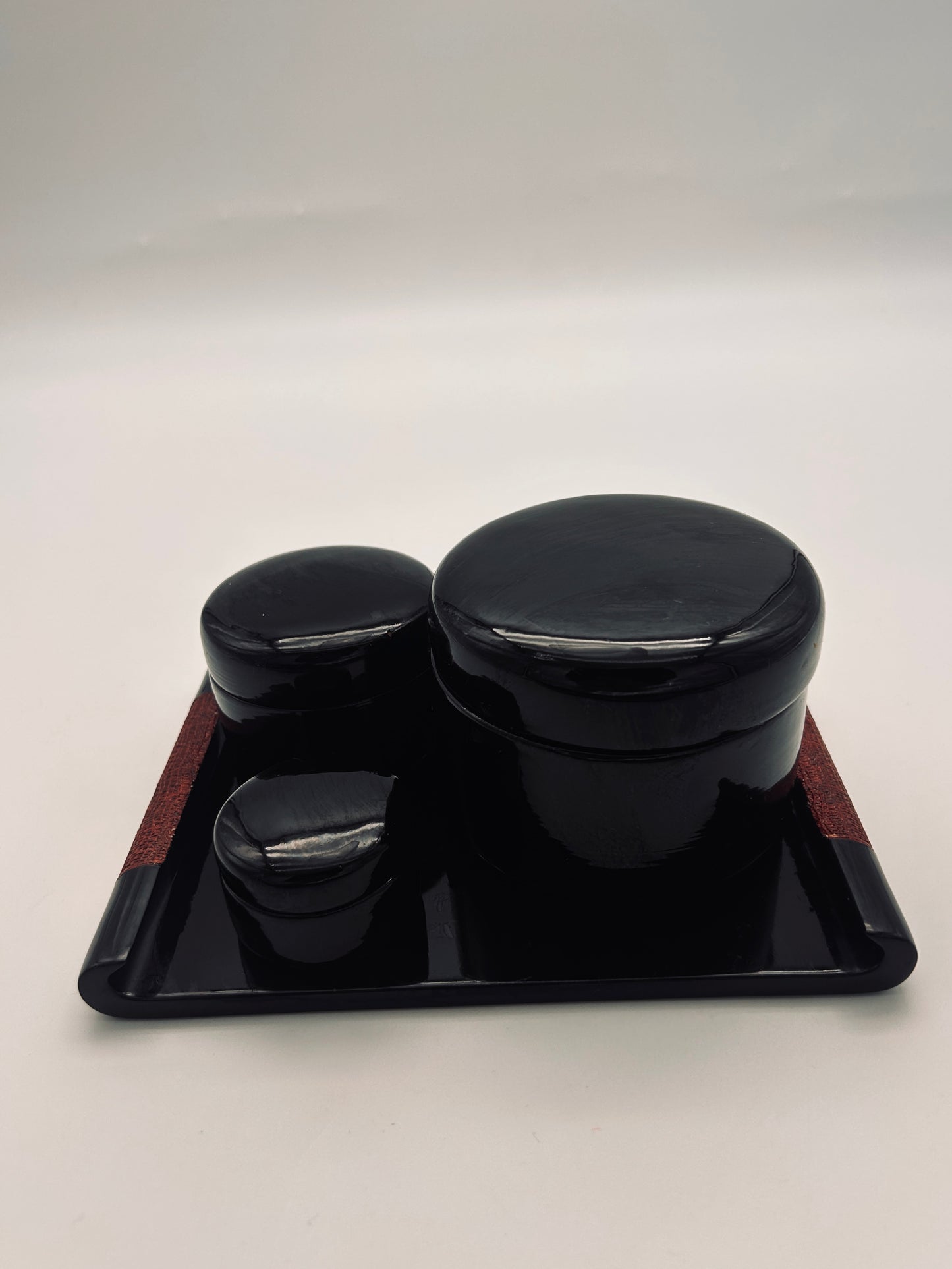 Boîtes en laque et plateau noirs, Armani Casa, 2000s