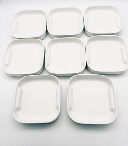 Assiettes blanches à rebord, Square, Makio Hasuike, Arnolfo di Cambio, Laveno, 70s