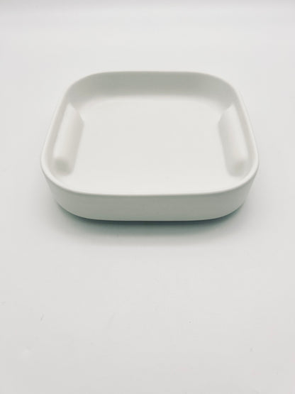 Assiettes blanches à rebord, Square, Makio Hasuike, Arnolfo di Cambio, Laveno, 70s