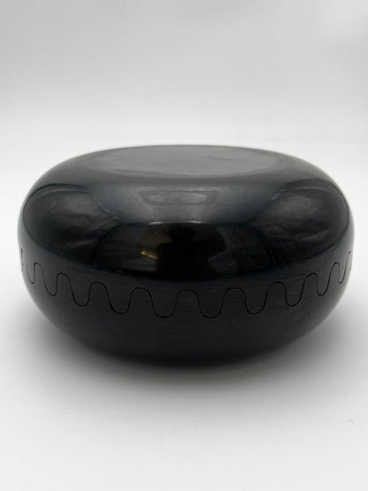 Cendrier 'Clam' mélamine noir Pentagram, Italy 70s