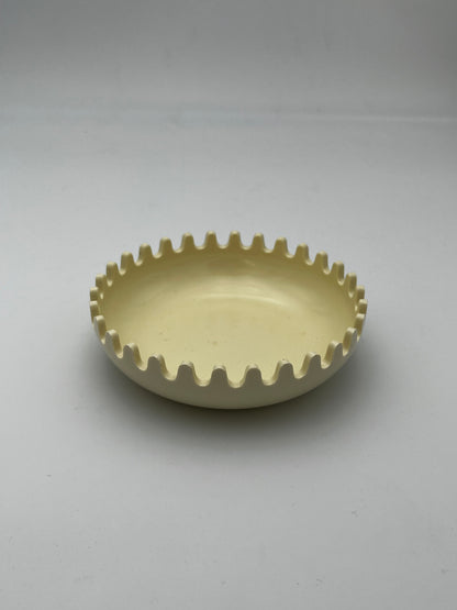 Cendrier 'Clam' mélamine bicolore Mebel, Italy 70s
