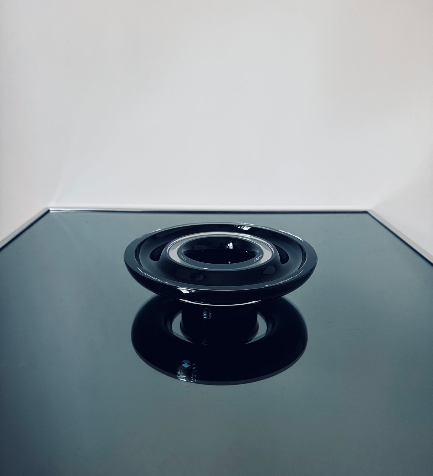 Vide-poches Venini noir, verre de Murano, Italie, 70s