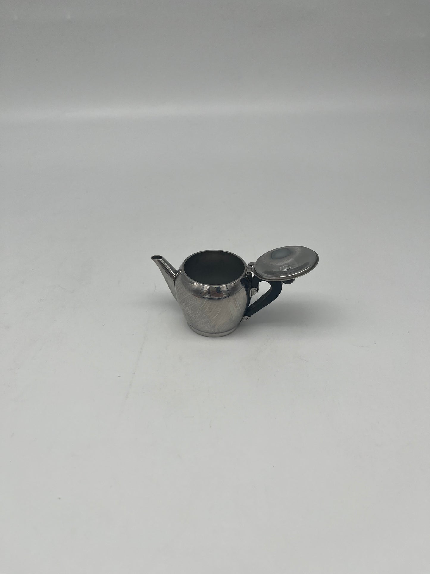 Théière Bombé miniature, Carlo Alessi, Alessi